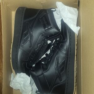 Reebok Men's Black Leather Sneakers